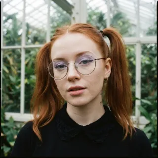 Holly — Strugggl